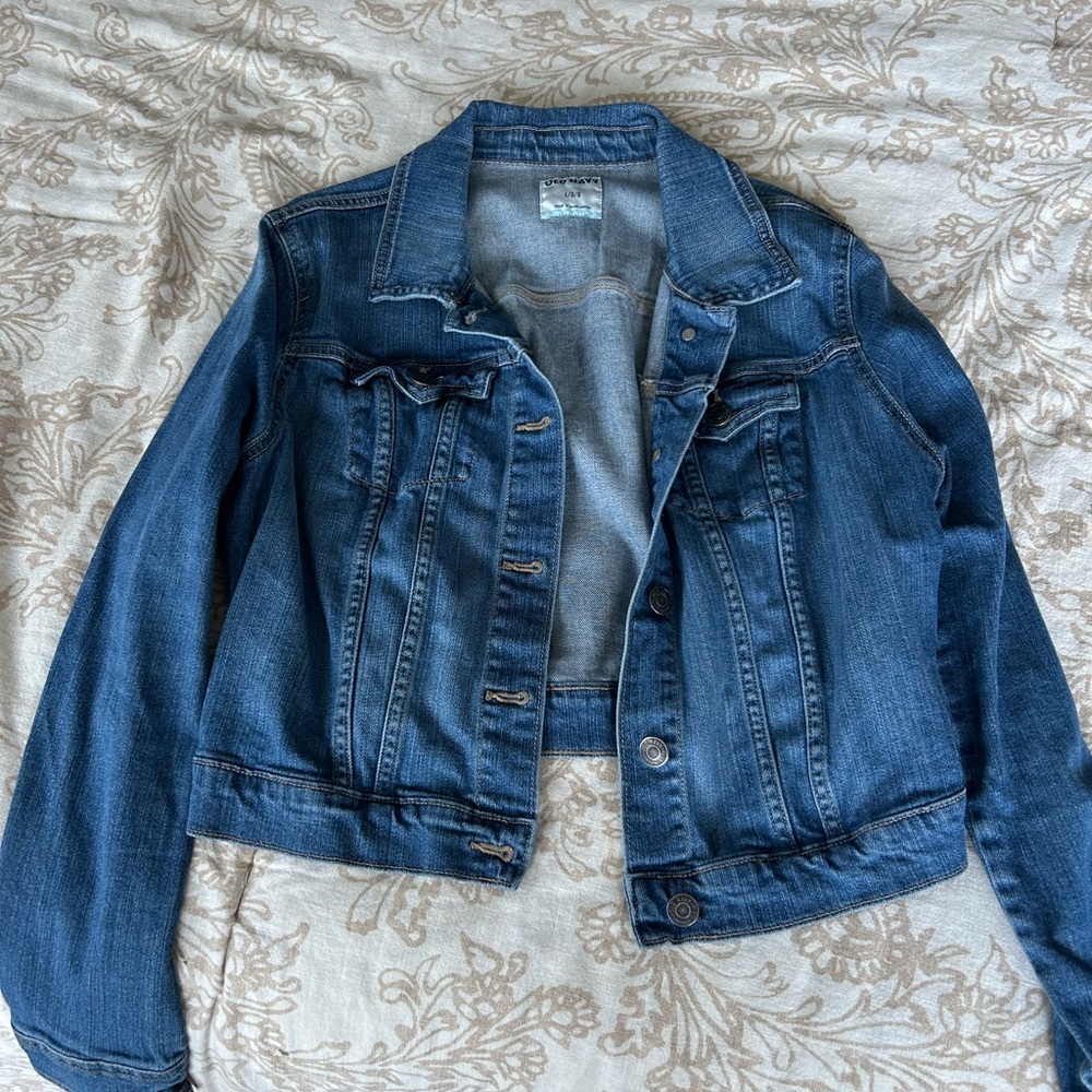 Perfect cropped denim jacket